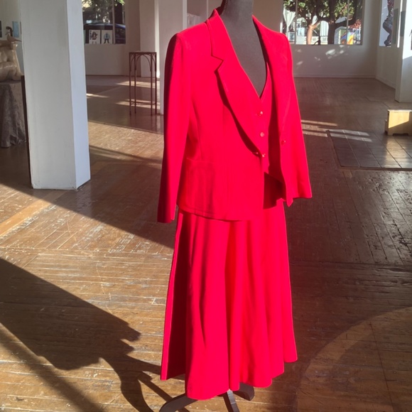 red 3pc vintage wool circle skirt set/suit - Picture 2 of 16
